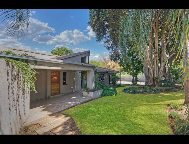 6 BEDROOM HOUSE FOR SALE IN WOODMEAD